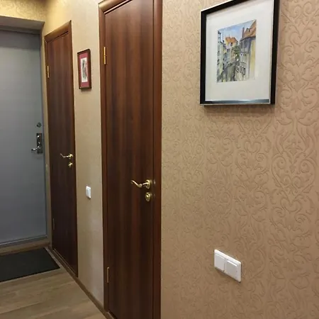 Cozy And Elegant For 1 To 4 Narva